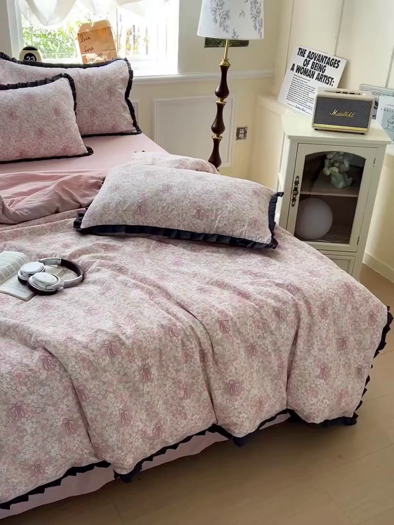 91家纺网 家纺一手货源 找家纺 仟网汇 2025新款赫本风四件套 赫本风-花束粉