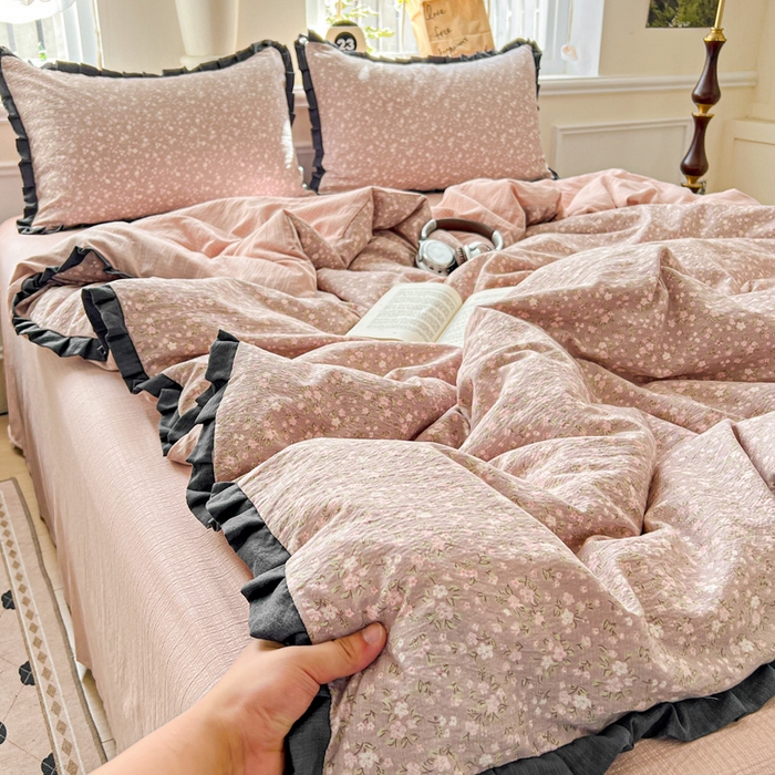 91家纺网 家纺一手货源 找家纺 仟网汇 2025新款赫本风四件套 赫本风-山野栀子