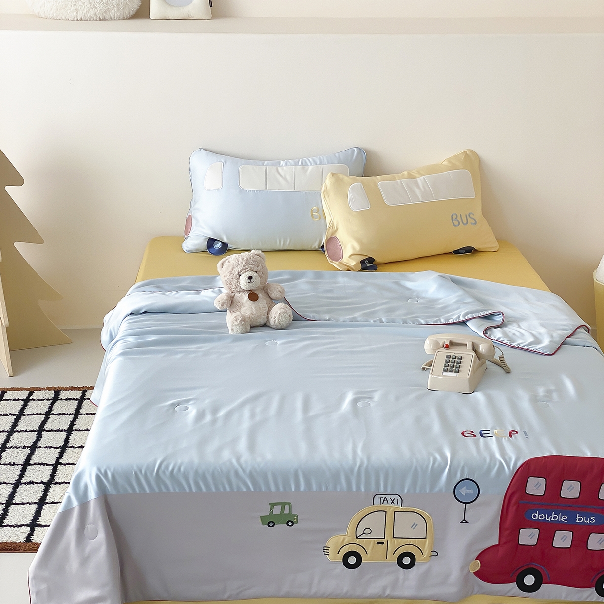 91家纺网 家纺一手货源 找家纺 （总）星野 2025新款60S进口奥地利兰精天丝蚕丝贴布绣夏被-