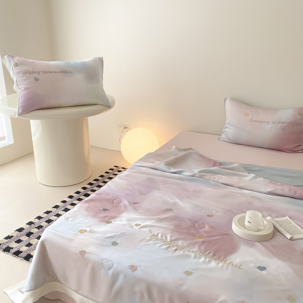 91家纺网 家纺一手货源 找家纺 （总）星野 2025新款60S进口奥地利兰精天丝镂空花边蚕丝夏被-夏夜星河