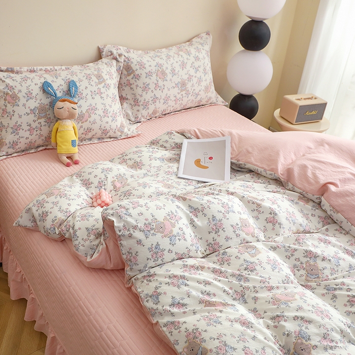 91家纺网 家纺一手货源 找家纺 仟网汇 2025新款亲肤皱皱棉四件套皱皱纱四件套 花园里