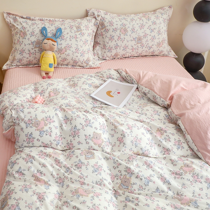 91家纺网 家纺一手货源 找家纺 仟网汇 2025新款亲肤皱皱棉四件套皱皱纱四件套 花园里