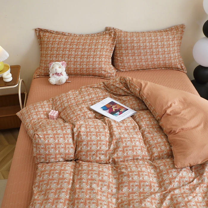 91家纺网 家纺一手货源 找家纺 仟网汇 2025新款亲肤皱皱棉四件套皱皱纱四件套 罗曼