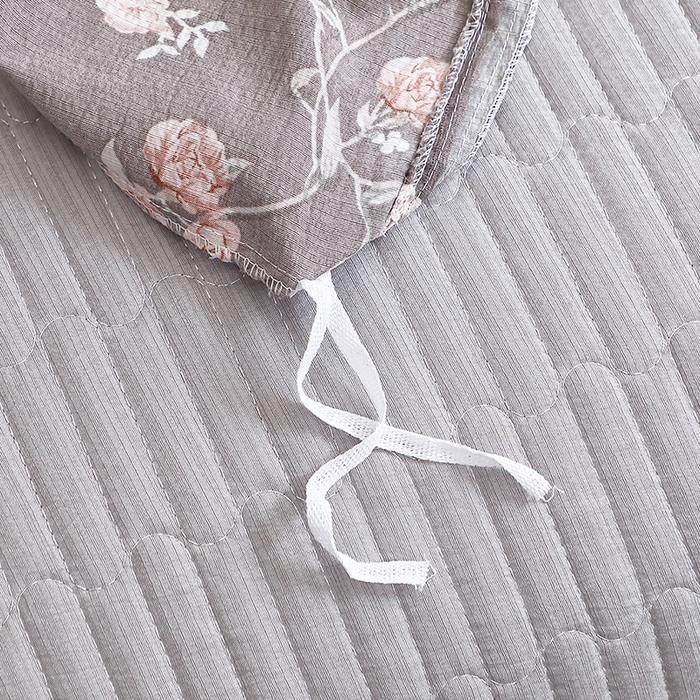 91家纺网 家纺一手货源 找家纺 仟网汇 2025新款亲肤皱皱棉四件套皱皱纱四件套 塞纳河畔