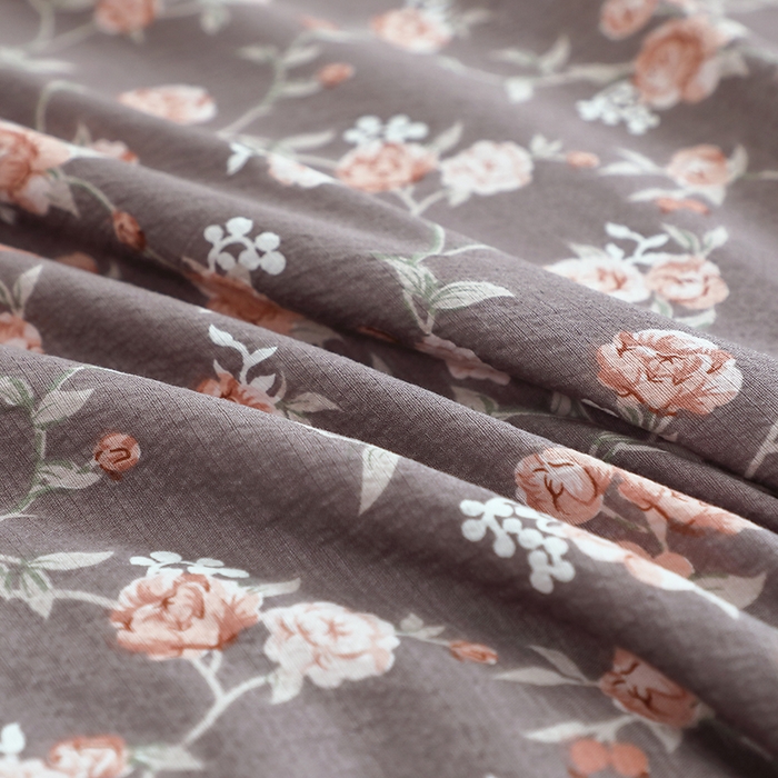 91家纺网 家纺一手货源 找家纺 仟网汇 2025新款亲肤皱皱棉四件套皱皱纱四件套 塞纳河畔