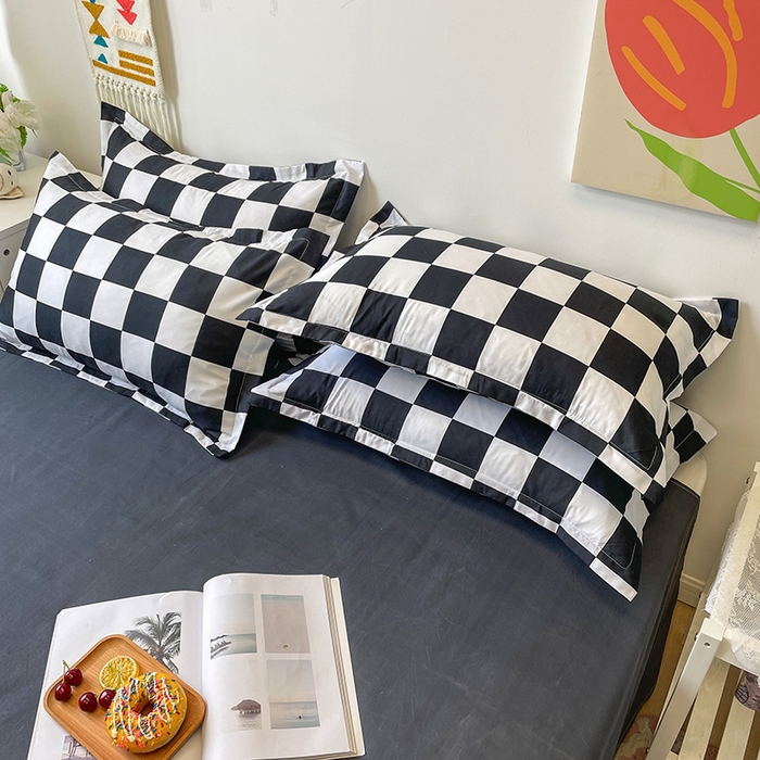 91家纺网 家纺一手货源 找家纺 港岛妹妹 2025年春夏新款芦荟棉印花四件套 棋盘格-黑