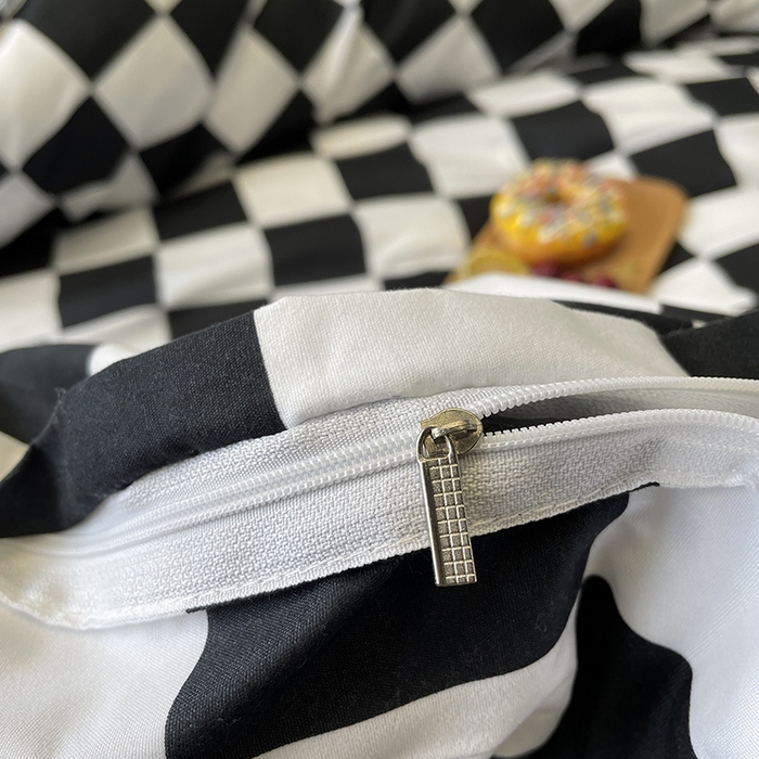 91家纺网 家纺一手货源 找家纺 港岛妹妹 2025年春夏新款芦荟棉印花四件套 棋盘格-黑