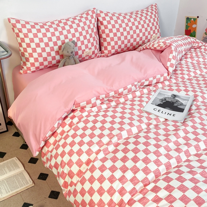 91家纺网 家纺一手货源 找家纺 雅阁尔家纺2025新款无印良品风棋盘格贴标四件套 樱花粉