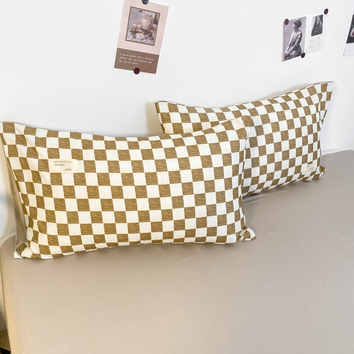 91家纺网 家纺一手货源 找家纺 雅阁尔家纺2025新款无印良品风棋盘格贴标四件套 布丁奶茶色