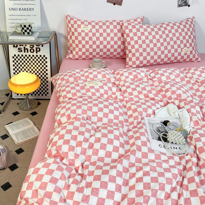 91家纺网 家纺一手货源 找家纺 雅阁尔家纺2025新款无印良品风棋盘格贴标四件套 樱花粉