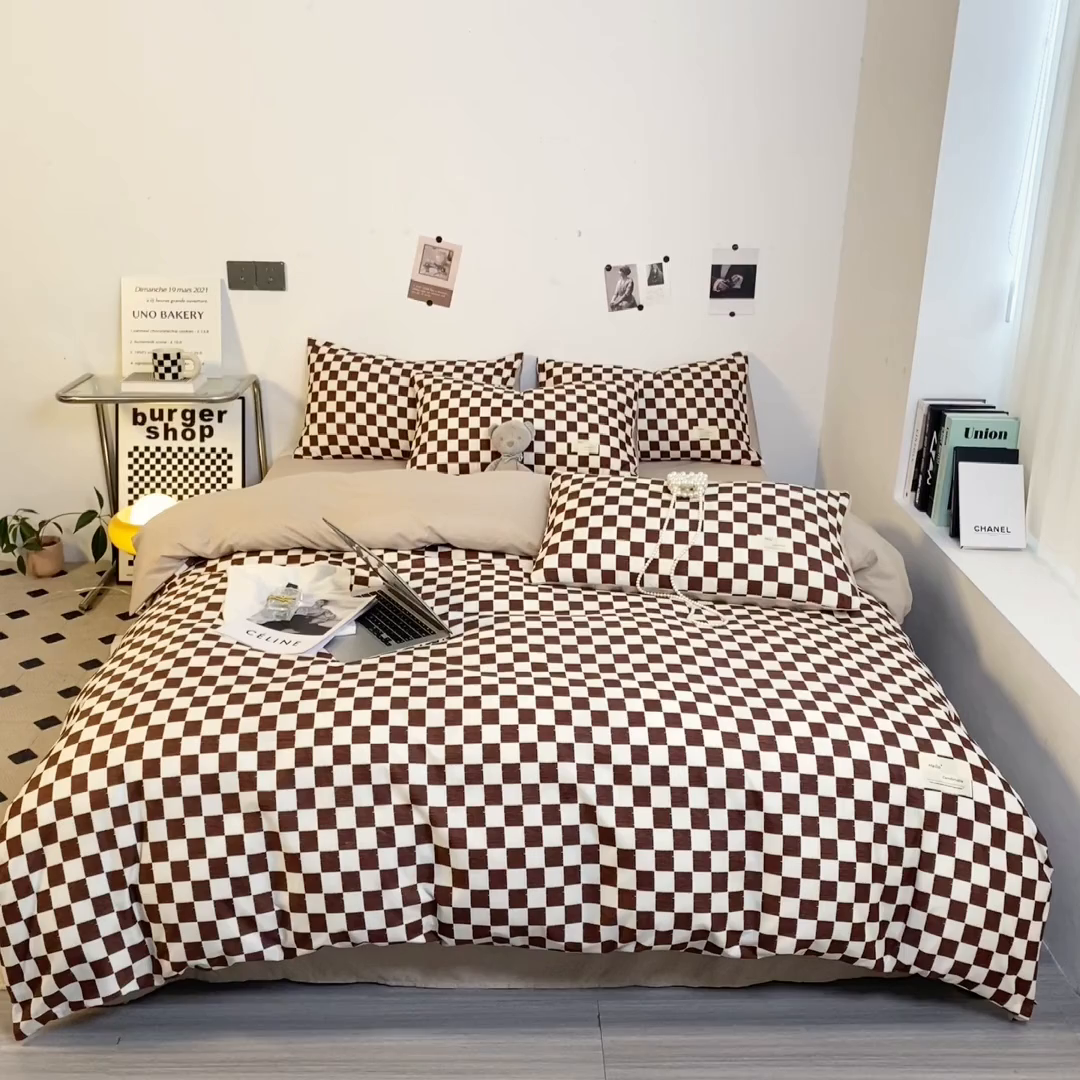 91家纺网 家纺一手货源 找家纺 雅阁尔家纺2025新款无印良品风棋盘格贴标四件套 复古咖