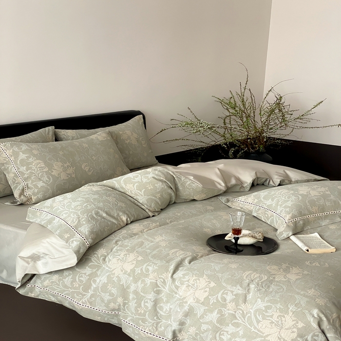 91家纺网 家纺一手货源 找家纺 赫帛 2025新款60支全棉双层纱四件套-藤语 绿灰