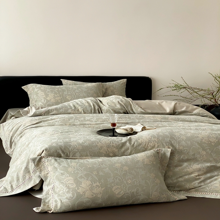 91家纺网 家纺一手货源 找家纺 赫帛 2025新款60支全棉双层纱四件套-藤语 绿灰