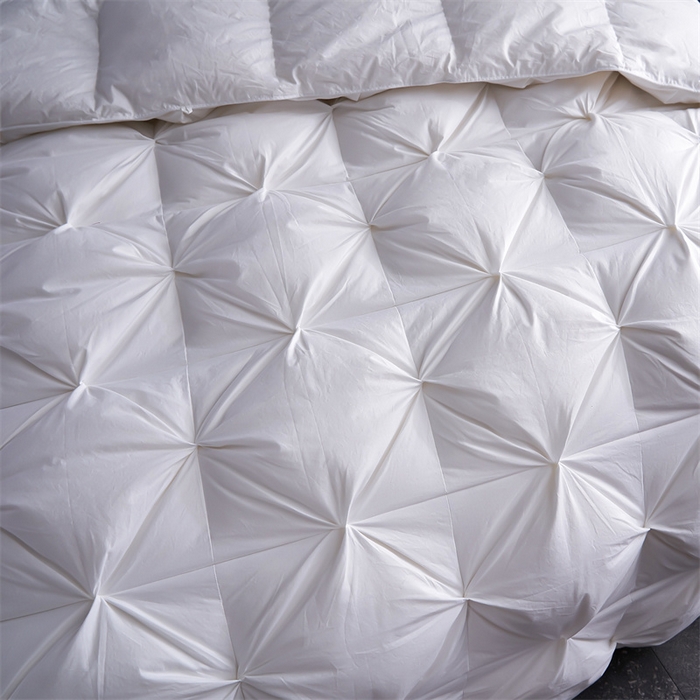 91家纺网 家纺一手货源 找家纺 呆头鹅羽绒工厂店 2025新款全棉羽丝绒扭花被 白鹅绒鸭绒被子被芯羽绒工厂店 白色