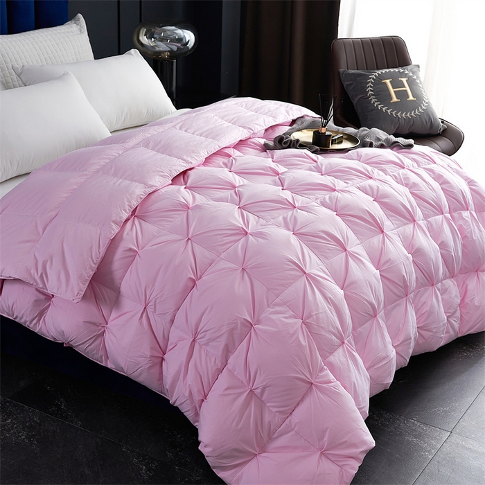 91家纺网 家纺一手货源 找家纺 呆头鹅羽绒工厂店 2025新款全棉羽丝绒扭花被 白鹅绒鸭绒被子被芯羽绒工厂店 粉色
