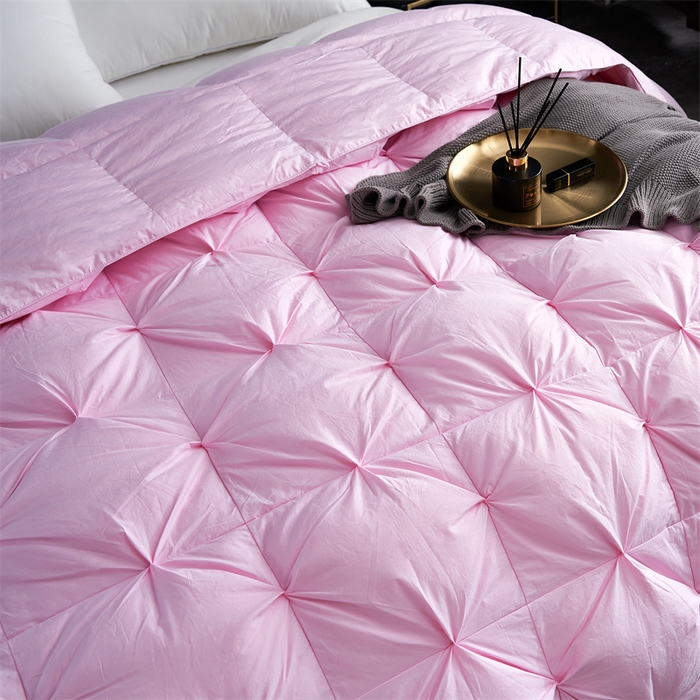 91家纺网 家纺一手货源 找家纺 呆头鹅羽绒工厂店 2025新款全棉羽丝绒扭花被 白鹅绒鸭绒被子被芯羽绒工厂店 粉色