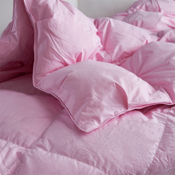 91家纺网 家纺一手货源 找家纺 呆头鹅羽绒工厂店 2025新款全棉羽丝绒扭花被 白鹅绒鸭绒被子被芯羽绒工厂店 粉色