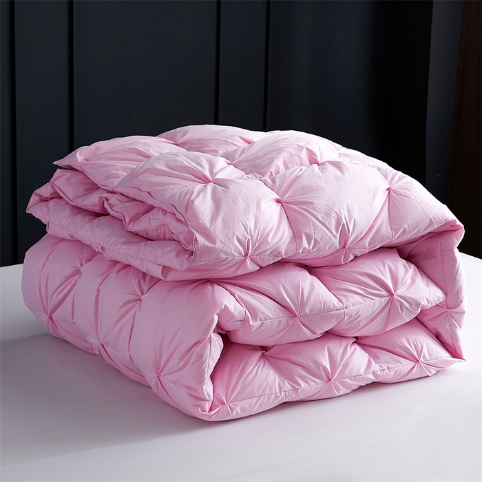 91家纺网 家纺一手货源 找家纺 呆头鹅羽绒工厂店 2025新款全棉羽丝绒扭花被 白鹅绒鸭绒被子被芯羽绒工厂店 粉色