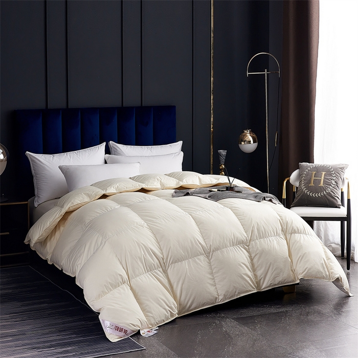 91家纺网 家纺一手货源 找家纺 呆头鹅羽绒工厂店 2025新款全棉羽丝绒标准被 白鹅绒鸭绒被子被芯羽绒工厂店 黄色