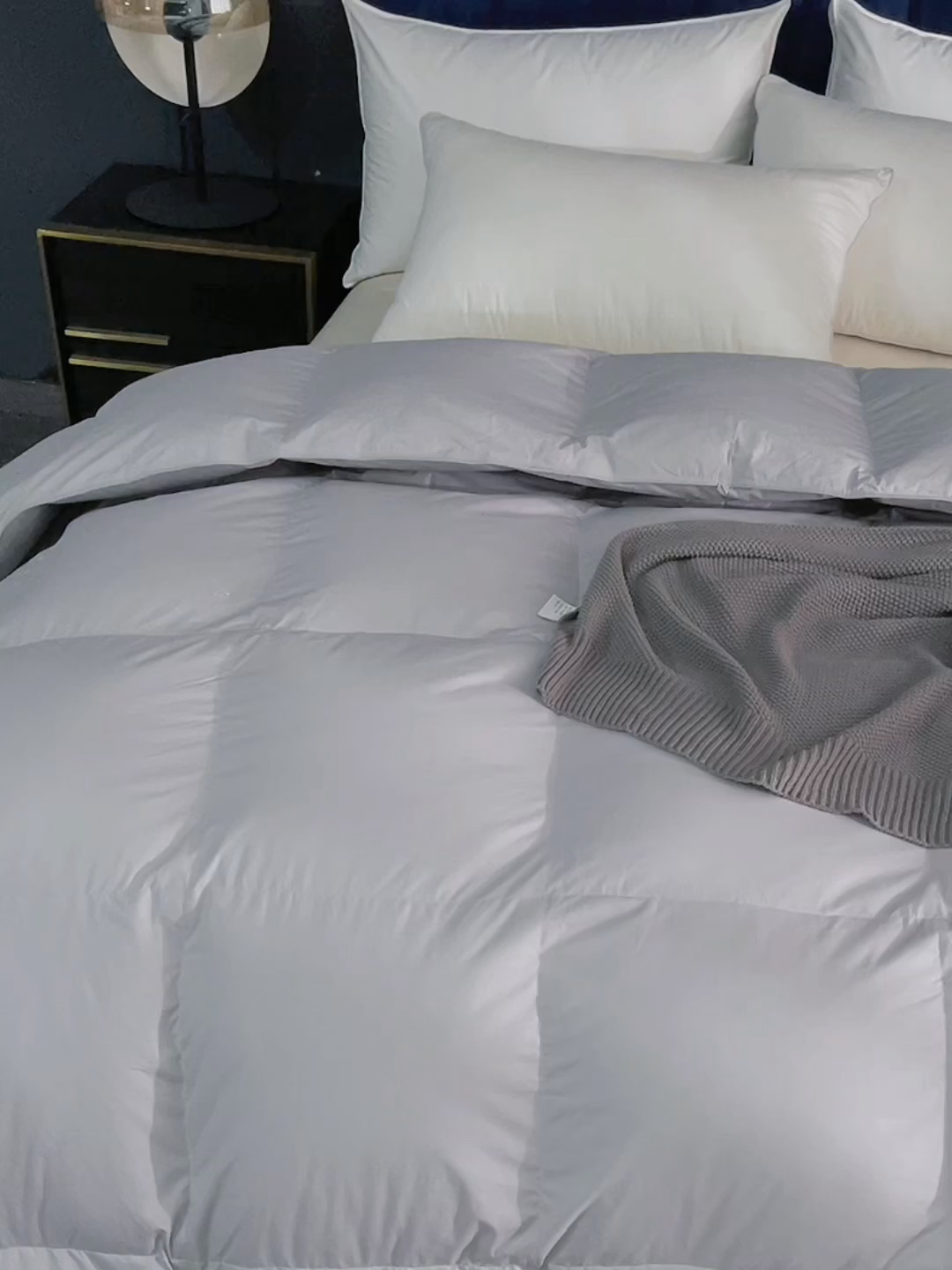 91家纺网 家纺一手货源 找家纺 呆头鹅羽绒工厂店 2025新款全棉羽丝绒标准被 白鹅绒鸭绒被子被芯羽绒工厂店 灰色
