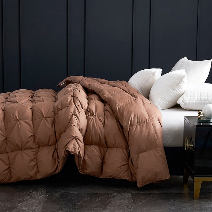 91家纺网 家纺一手货源 找家纺 呆头鹅羽绒工厂店 2025新款全棉羽丝绒扭花被 白鹅绒鸭绒被子被芯羽绒工厂店 咖色