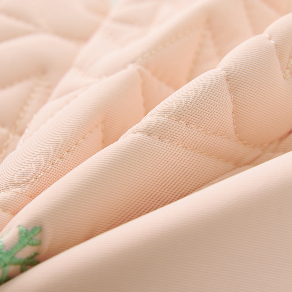 91家纺网 家纺一手货源 找家纺 卓昌枕芯 2025夏季新款冰丝凉感枕头枕芯 粉色 48*74cm900g中枕一只