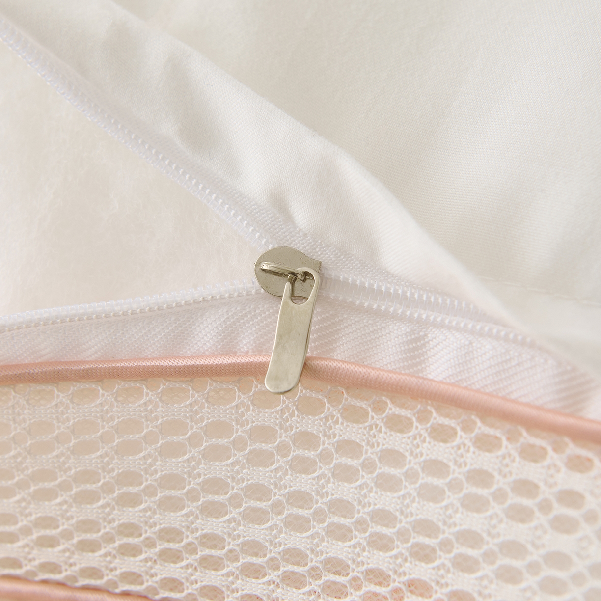 91家纺网 家纺一手货源 找家纺 卓昌枕芯 2025夏季新款冰丝凉感枕头枕芯 粉色 48*74cm900g中枕一对