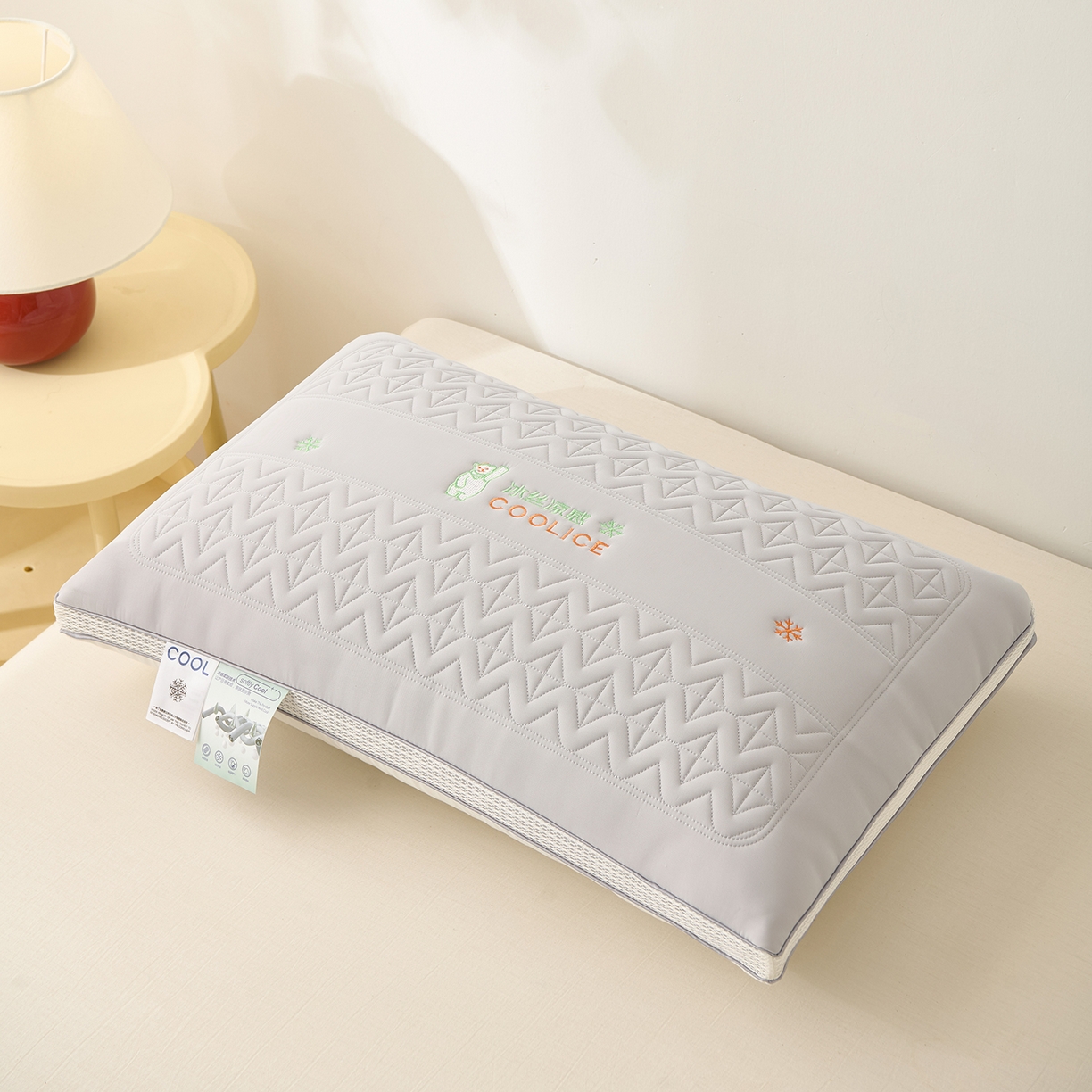 91家纺网 家纺一手货源 找家纺 卓昌枕芯 2025夏季新款冰丝凉感枕头枕芯 灰色 48*74cm800g低枕一只