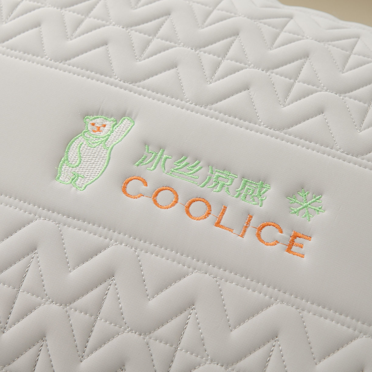 91家纺网 家纺一手货源 找家纺 卓昌枕芯 2025夏季新款冰丝凉感枕头枕芯 灰色 48*74cm800g低枕一对