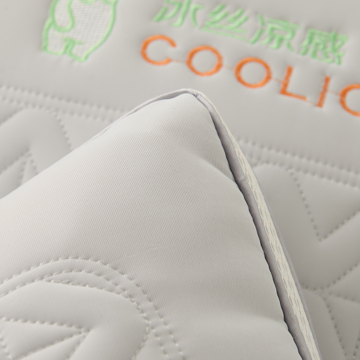 91家纺网 家纺一手货源 找家纺 卓昌枕芯 2025夏季新款冰丝凉感枕头枕芯 灰色 48*74cm900g中枕一对