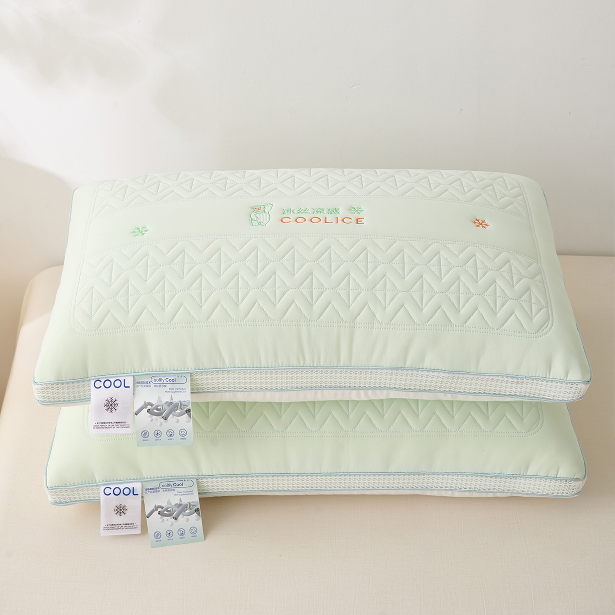 91家纺网 家纺一手货源 找家纺 卓昌枕芯 2025夏季新款冰丝凉感枕头枕芯 绿色 48*74cm800g低枕一只