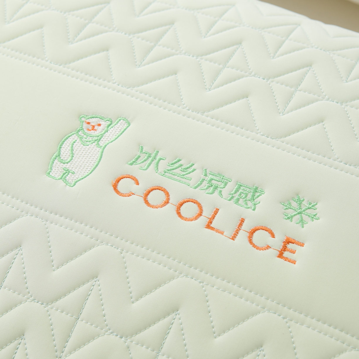 91家纺网 家纺一手货源 找家纺 卓昌枕芯 2025夏季新款冰丝凉感枕头枕芯 绿色 48*74cm1000g高枕一只