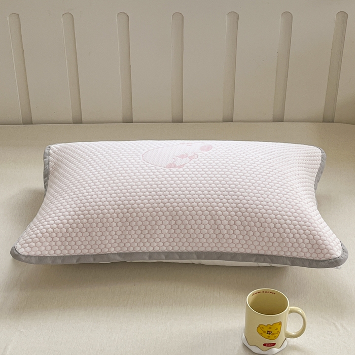 91家纺网 家纺一手货源 找家纺 芙绣家纺 2025新款A类凉感豆豆枕巾 卡皮巴拉-粉色 52*72cm/只