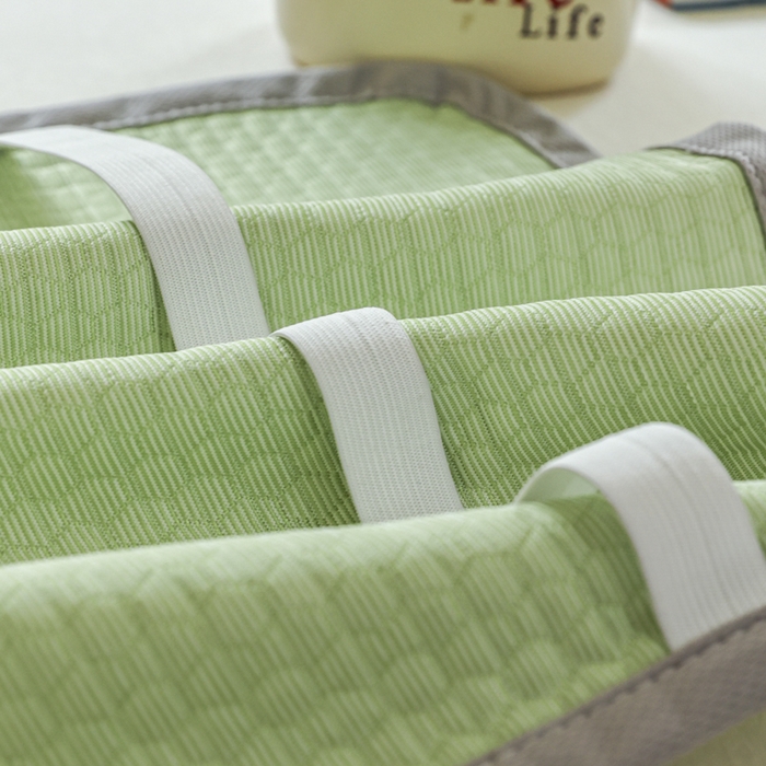 91家纺网 家纺一手货源 找家纺 芙绣家纺 2025新款A类凉感豆豆枕巾 小熊-绿色 52*72cm/只