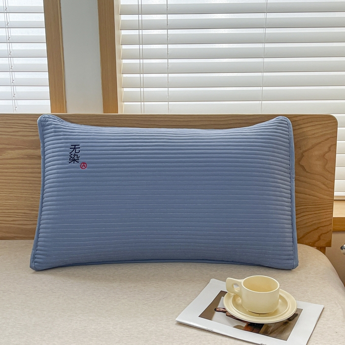 芙绣家纺 2025新款A类防水绣花夹棉枕套 蓝色