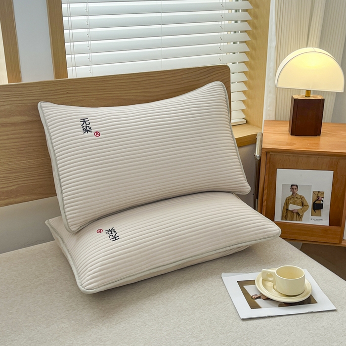 91家纺网 家纺一手货源 找家纺 芙绣家纺 2025新款A类防水绣花夹棉枕套 米色