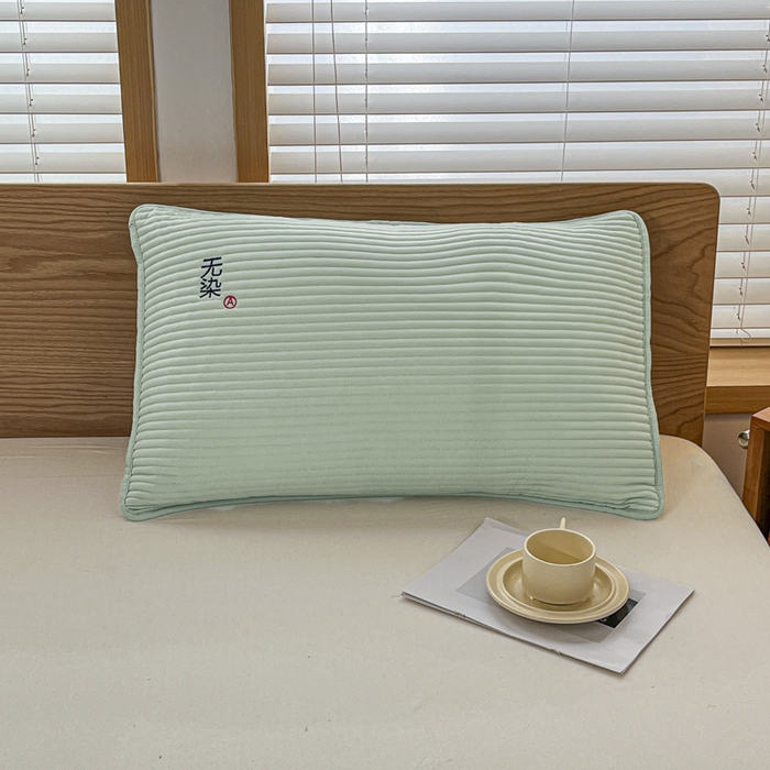 芙绣家纺 2025新款A类防水绣花夹棉枕套 浅绿