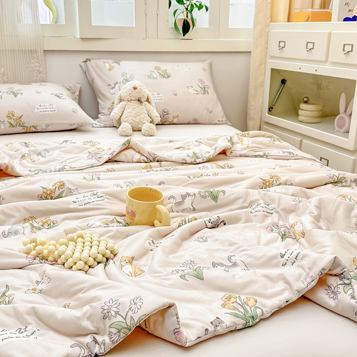 91家纺网 家纺一手货源 找家纺  （爆款花型 长期款 不断货）幼儿园宝宝婴儿被子儿童夏凉被牛奶针织棉夏凉被大豆被夏被空调被春秋被冬被 M系列--花丛猫