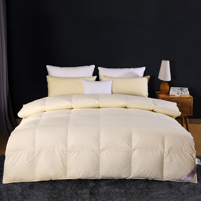 91家纺网 家纺一手货源 找家纺 呆头鹅羽绒工厂店 2025新款全棉防羽布羽绒被-标准款 白鹅绒鸭绒被子被芯羽绒工厂店 黄色