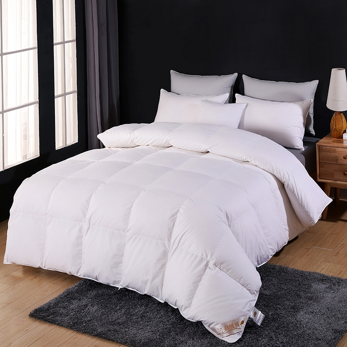 91家纺网 家纺一手货源 找家纺 呆头鹅羽绒工厂店 2025新款全棉防羽布羽绒被-标准款 白鹅绒鸭绒被子被芯羽绒工厂店 白色