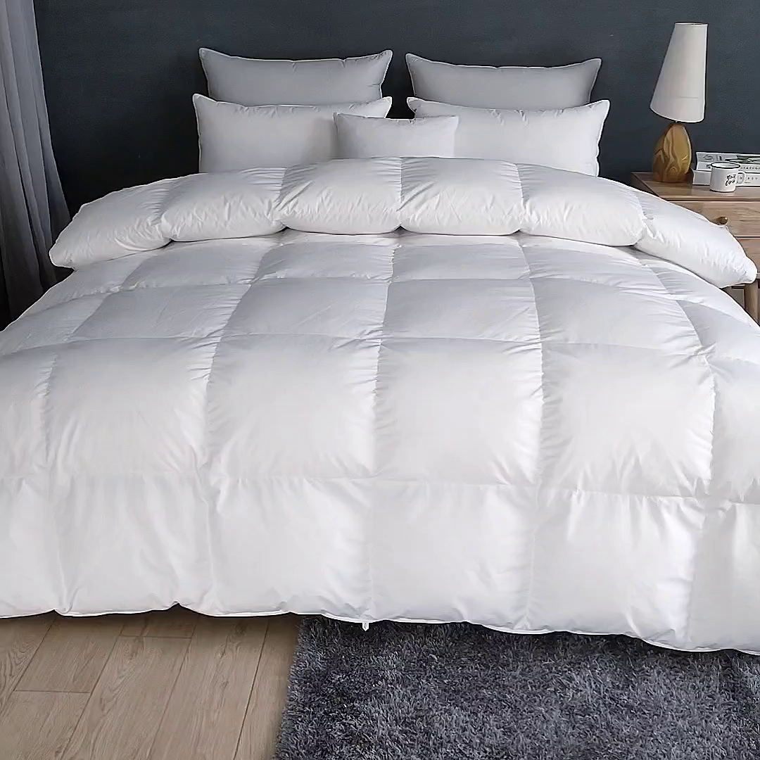 91家纺网 家纺一手货源 找家纺 呆头鹅羽绒工厂店 2025新款全棉防羽布羽绒被-标准款 白鹅绒鸭绒被子被芯羽绒工厂店 白色