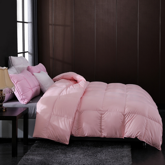 91家纺网 家纺一手货源 找家纺 呆头鹅羽绒工厂店 2025新款100支全棉缎纹羽绒被 白鹅绒鸭绒被子被芯羽绒工厂店 粉色缎纹