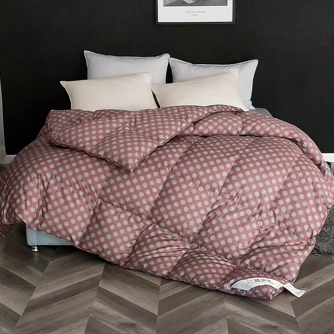 91家纺网 家纺一手货源 找家纺 呆头鹅羽绒工厂店 2025新款100支全棉印花羽绒被 白鹅绒鸭绒被子被芯羽绒工厂店 尼克西红