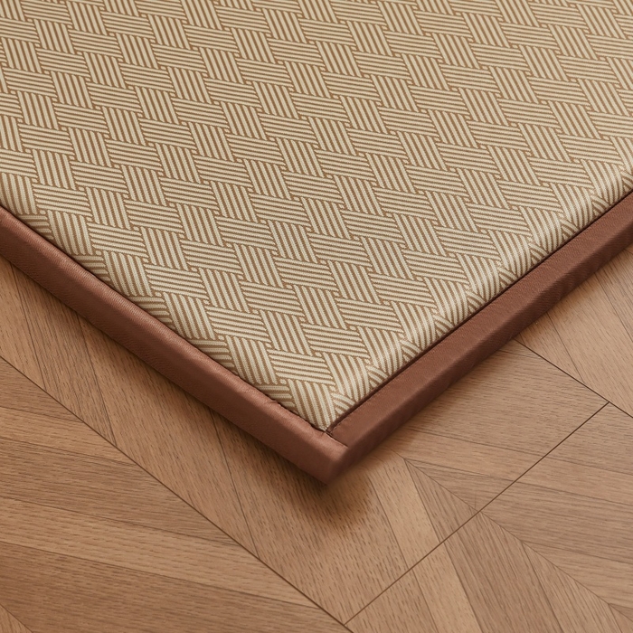 91家纺网 家纺一手货源 找家纺 薇梦蚊帐 2025新款凉感丝印花地垫 饼干格