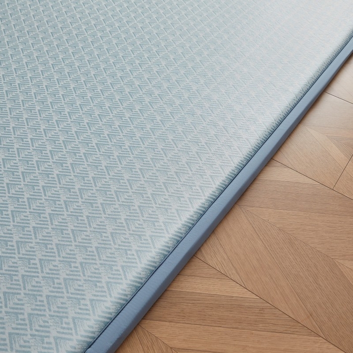 91家纺网 家纺一手货源 找家纺 薇梦蚊帐 2025新款凉感丝印花地垫 青春岁月