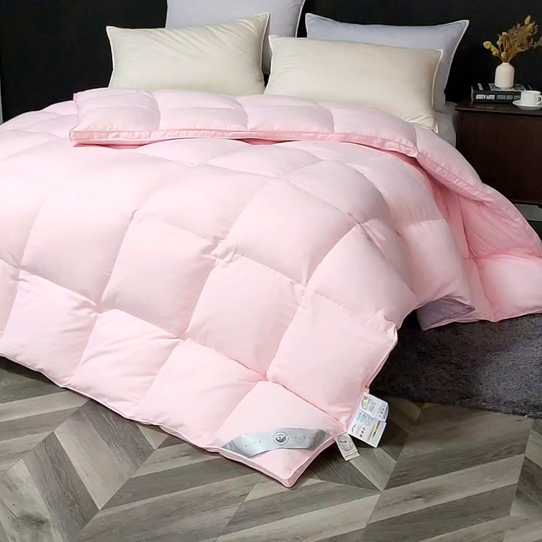 91家纺网 家纺一手货源 找家纺 呆头鹅羽绒工厂店 2025新款80支羊绒棉千鸟格羽绒被 白鹅绒鸭绒被子被芯羽绒工厂店 粉红千鸟格