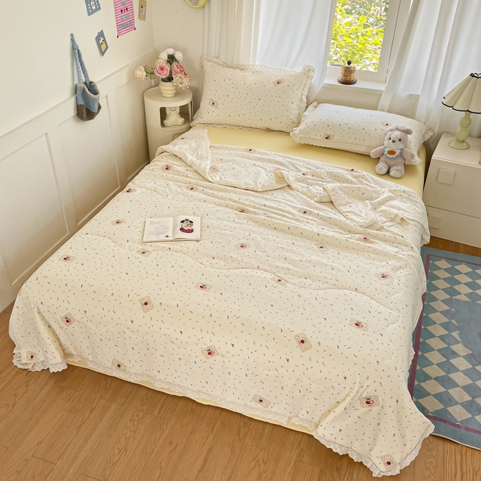 91家纺网 家纺一手货源 找家纺 玉海棠家纺 2025新款云感云感双层纱皱皱纱全棉花边款夏被四件套 芝士奶酪