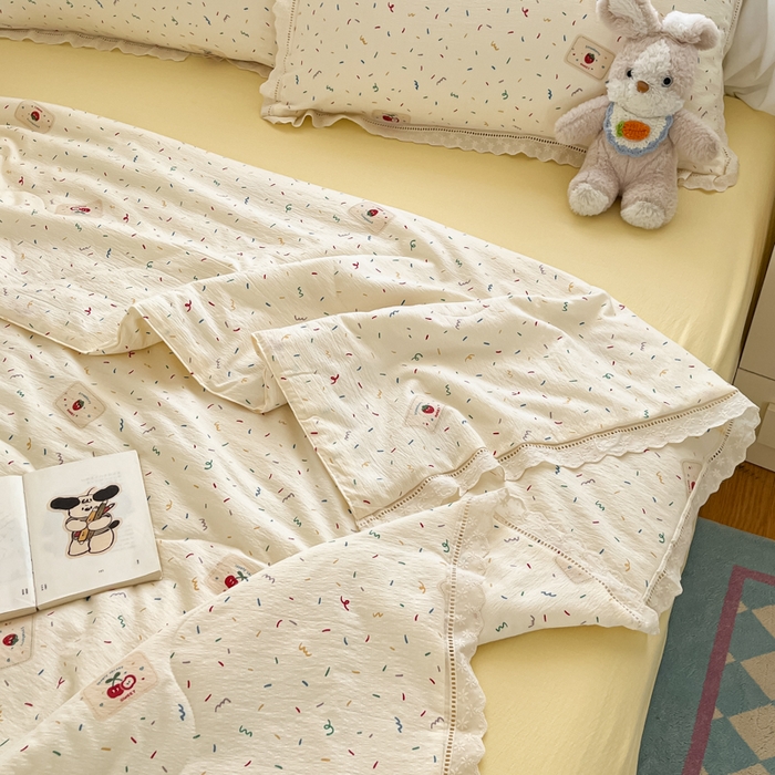 91家纺网 家纺一手货源 找家纺 玉海棠家纺 2025新款云感云感双层纱皱皱纱全棉花边款夏被四件套 芝士奶酪