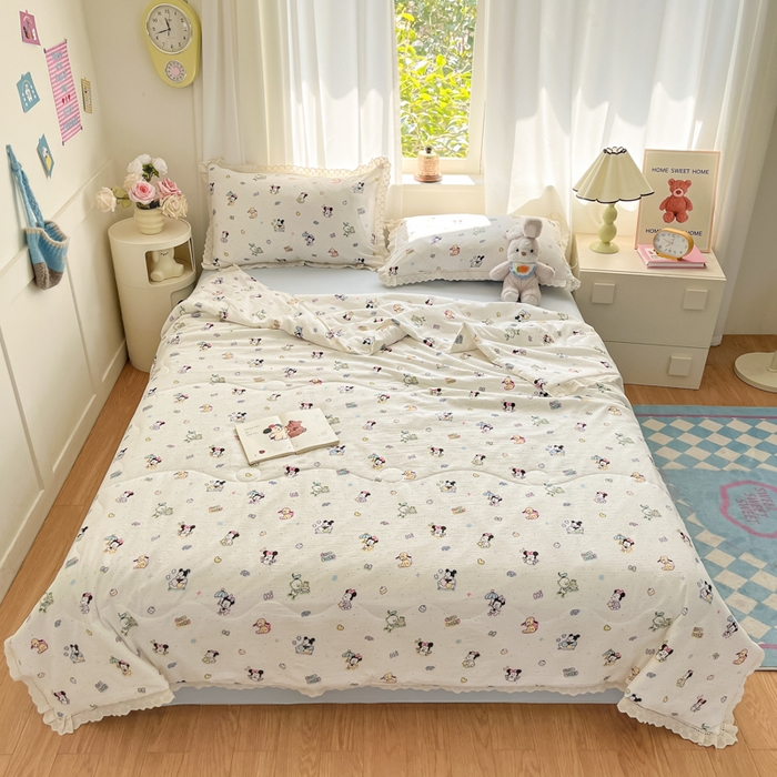 91家纺网 家纺一手货源 找家纺 玉海棠家纺 2025新款云感云感双层纱皱皱纱全棉花边款夏被四件套 米奇