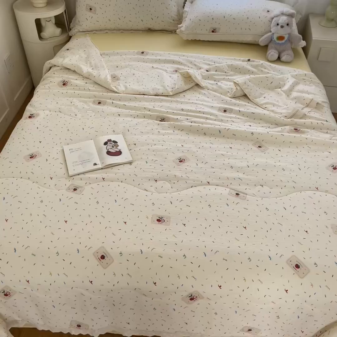 91家纺网 家纺一手货源 找家纺 玉海棠家纺 2025新款云感云感双层纱皱皱纱全棉花边款夏被四件套 芝士奶酪